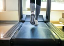 Does incline treadmill build calves